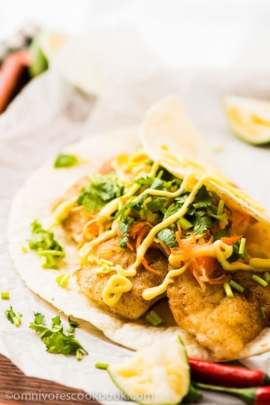 Curried Fish Tacos - simple and super flavorful tacos that only require 30 minutes to prepare and are perfect for a potluck | omnivorescookbook.com