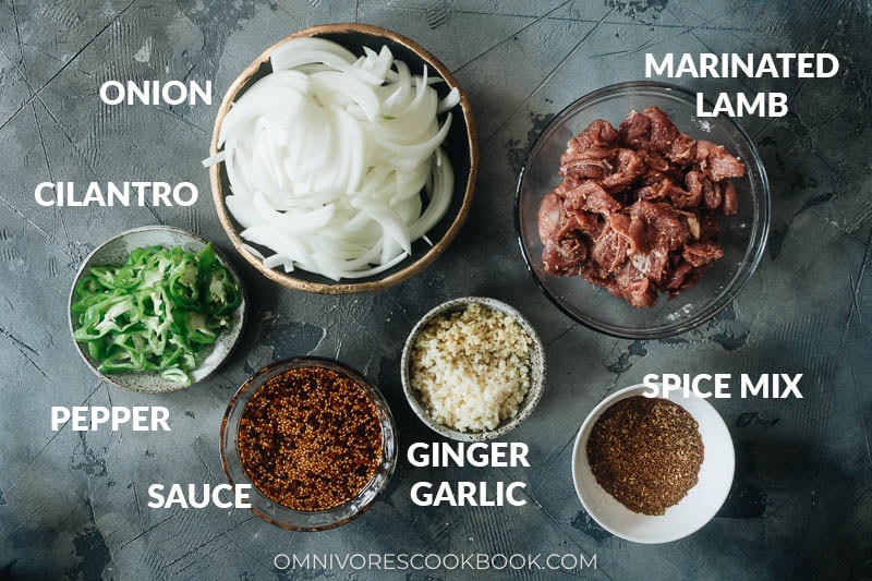 Ingredients for making cumin lamb noodles