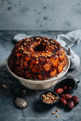 Caramelized monkey bread with jujube syrup