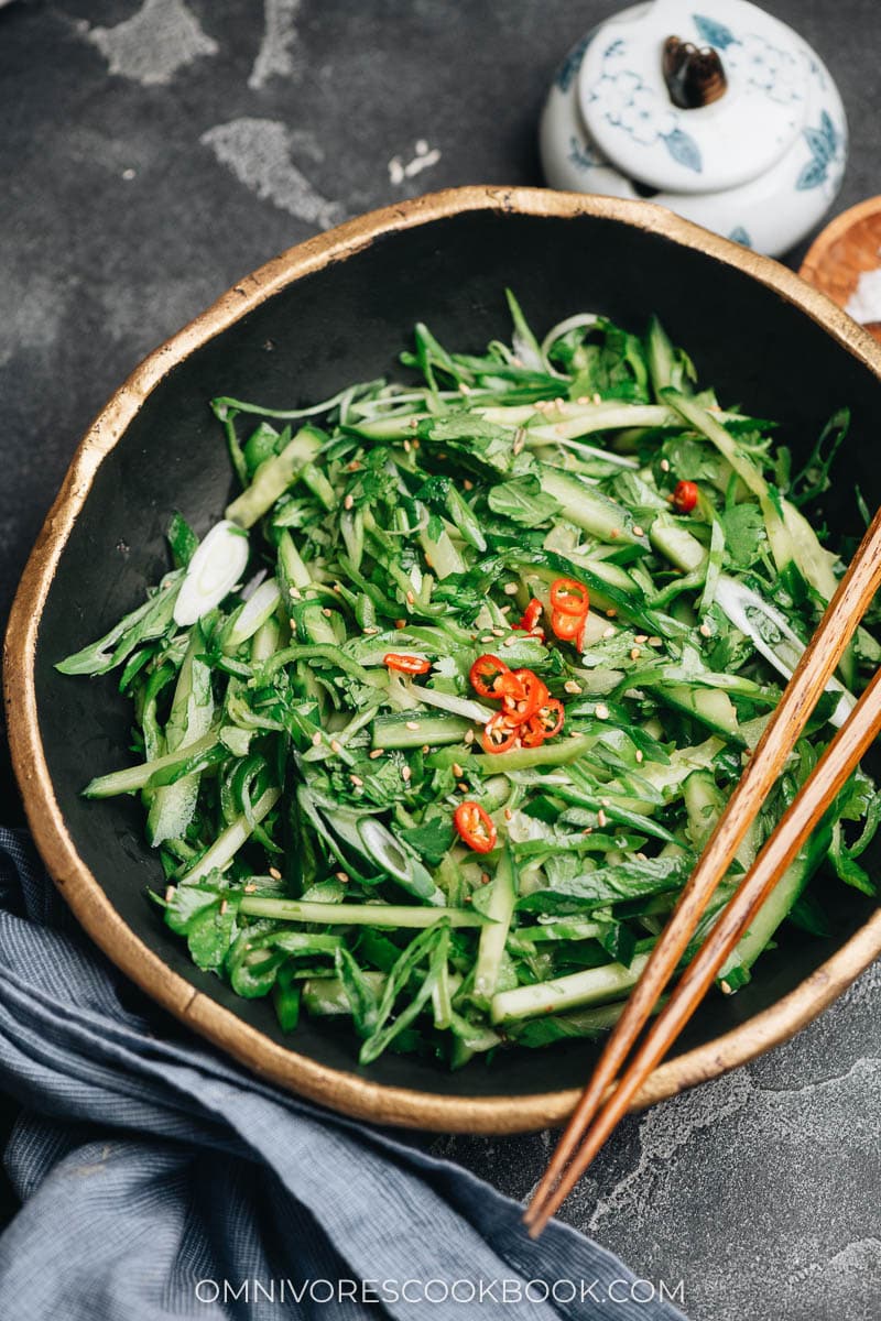 Chinese spicy cucumber appetizer