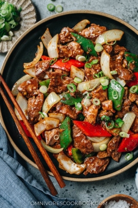 Stir fried chicken liver with onion and pepper stir fry