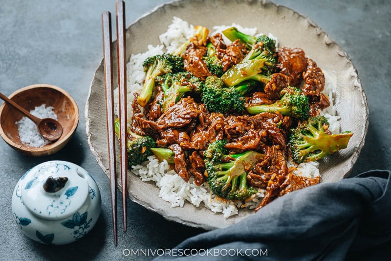 Chinese Beef and Broccoli (牛肉炒西兰花)