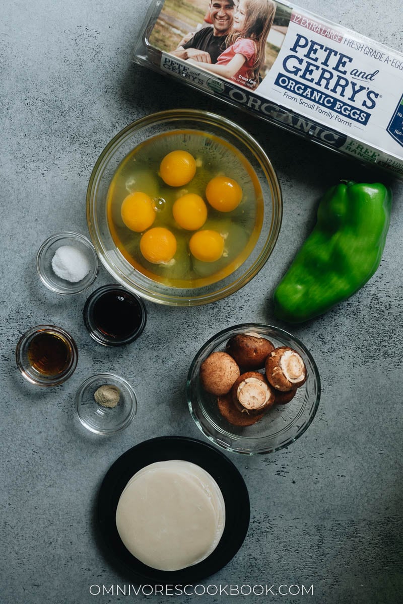 Ingredients for making egg and pepper dumplings