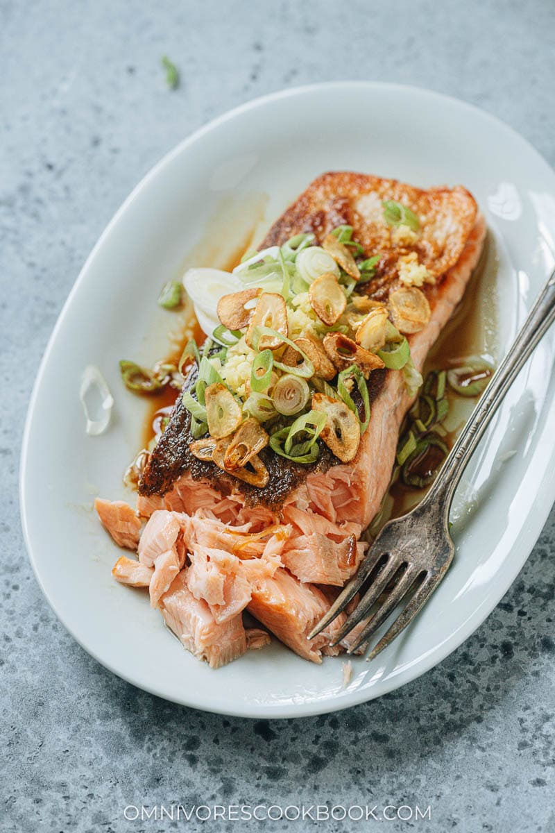 Flaky crispy salmon with ginger soy sauce